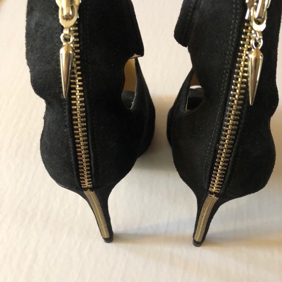 Enzo Angiolini cut-out pumps in black suede. - Picture 3 of 4